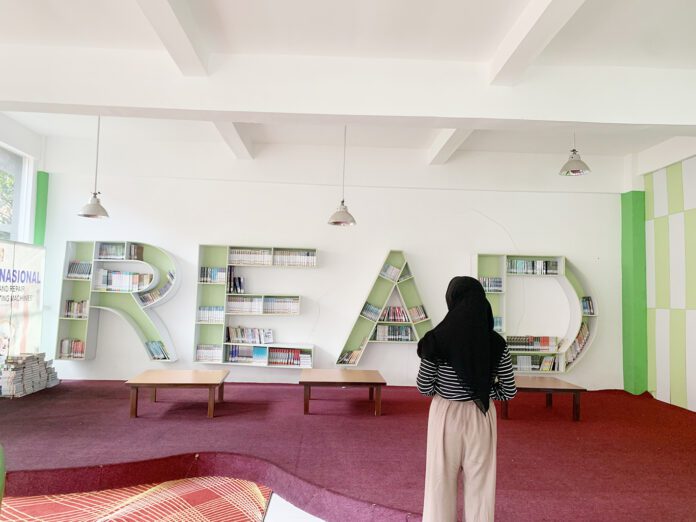 pojok 1b - lokasi membaca