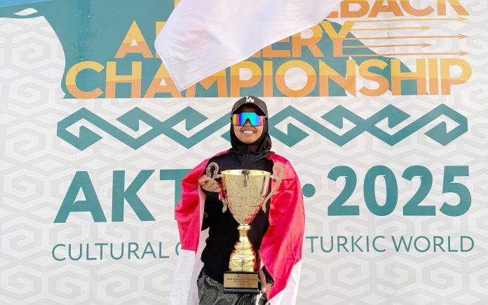 EDU 1 - 2 Aya saat meraih juara III di Kazakhstan. (Foto IstIP)