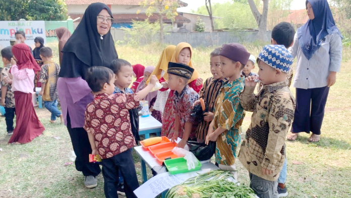 EDU 9 - impianku bazaar 1